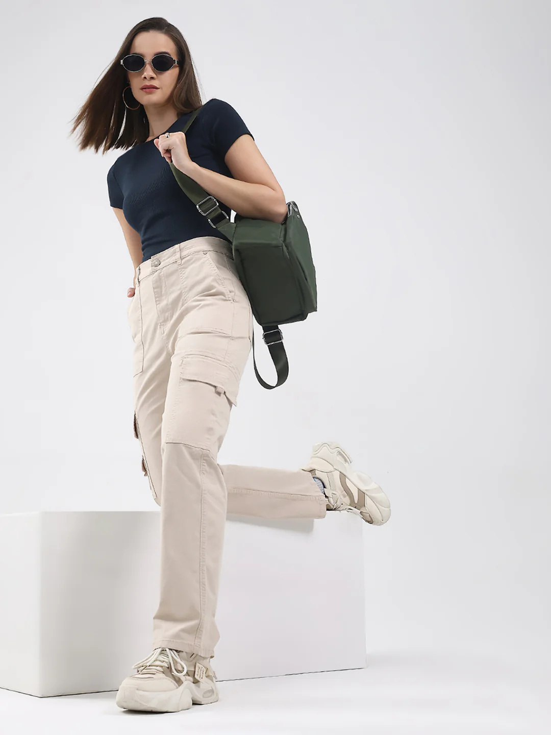 Women Beige Solid Straight Fit Cargo - Image 2
