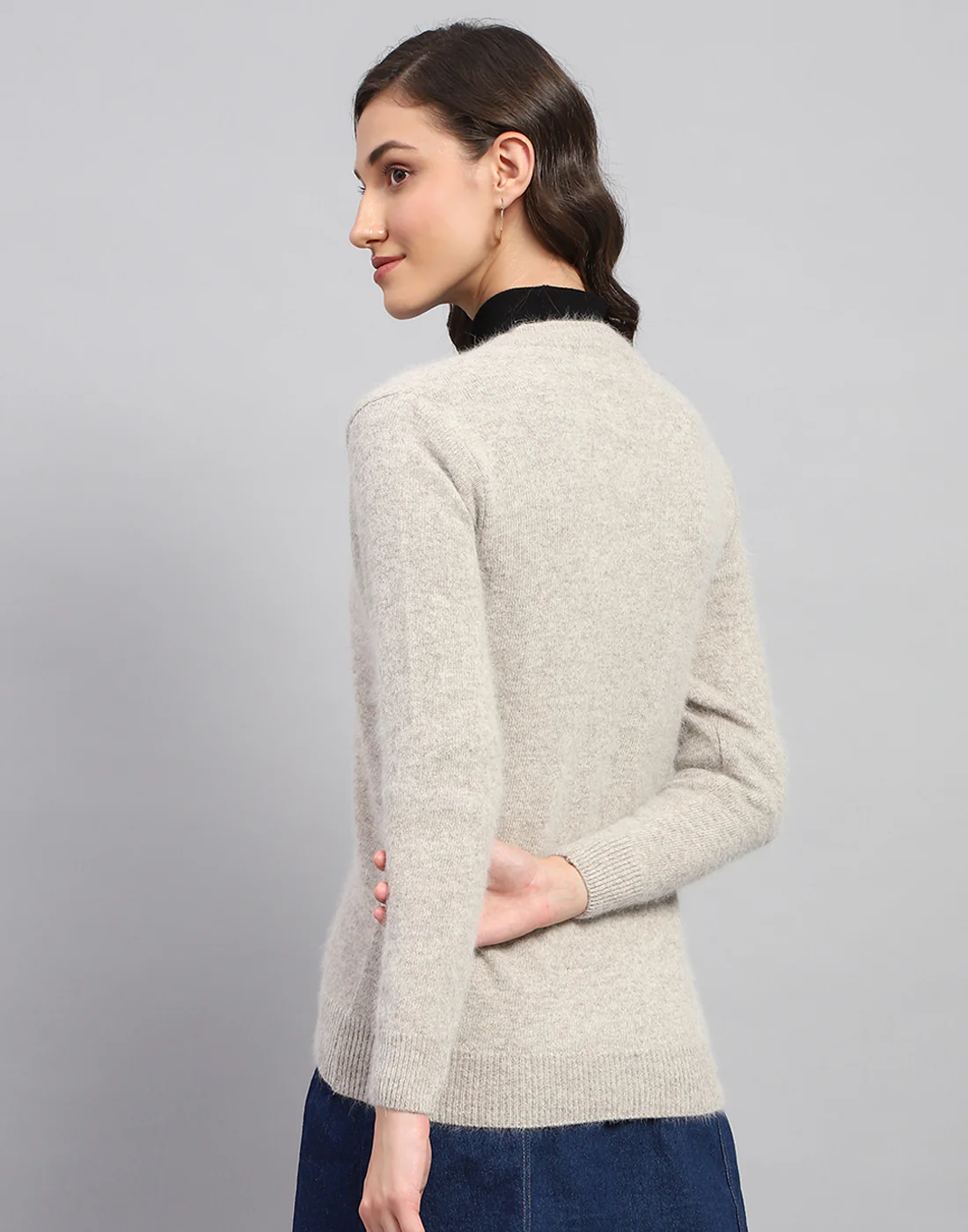Women Beige Solid V Neck Full Sleeve Cardigan - Image 6