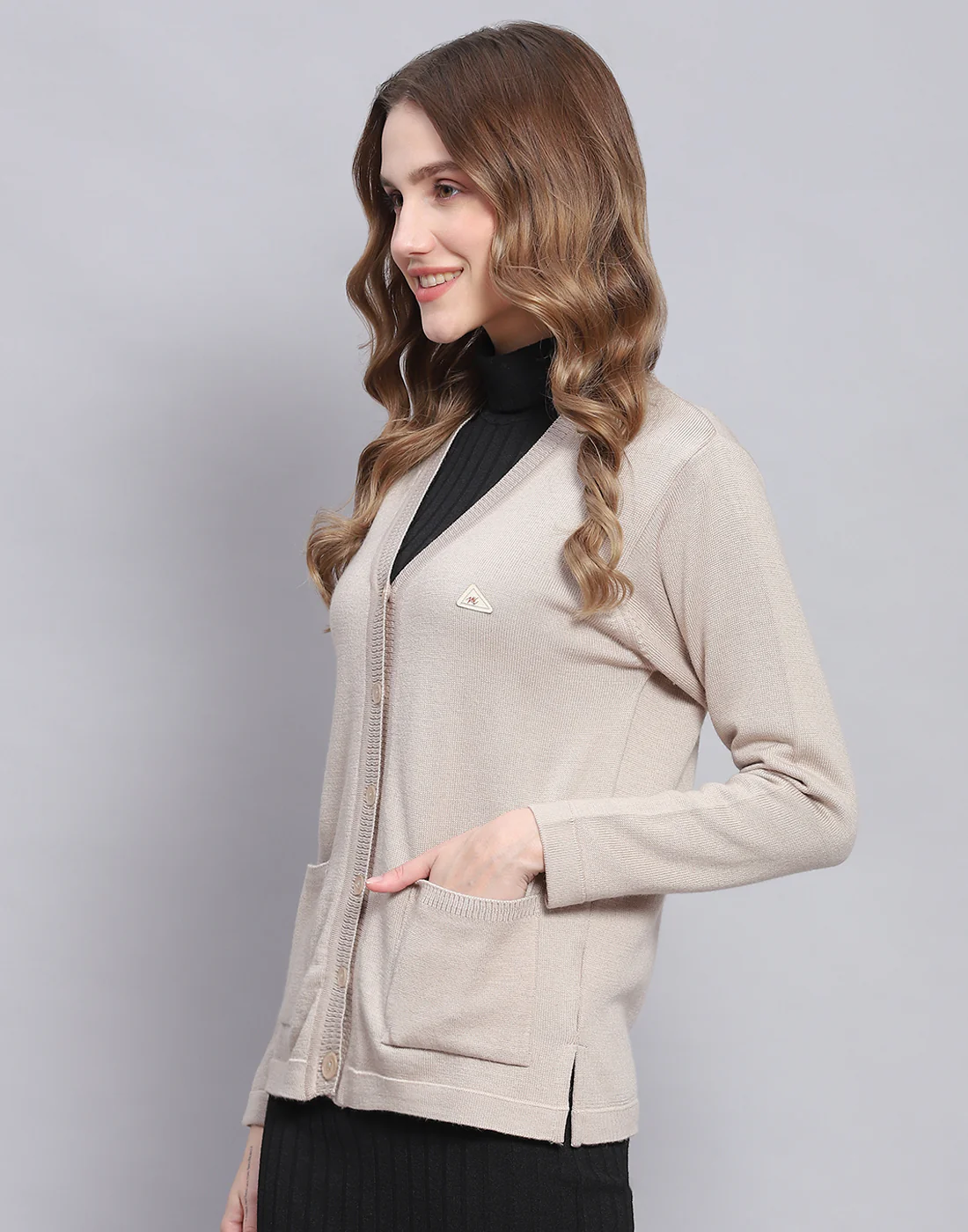 Women Beige Solid V Neck Full Sleeve Cardigan - Image 3