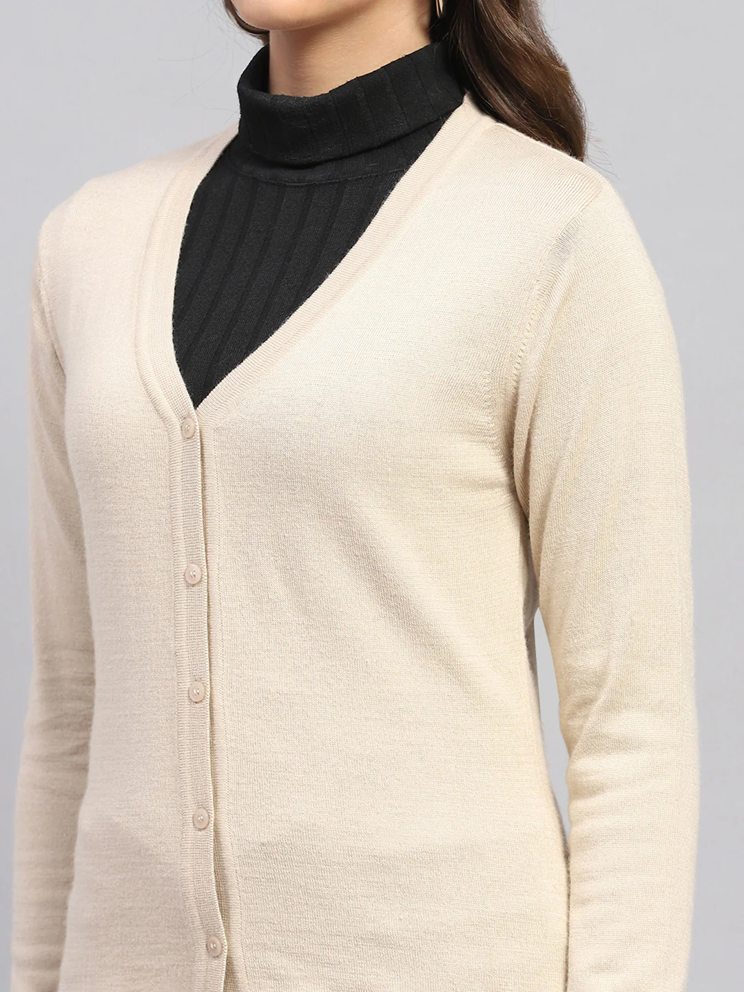 Women Beige Solid V Neck Full Sleeve Cardigan - Image 7
