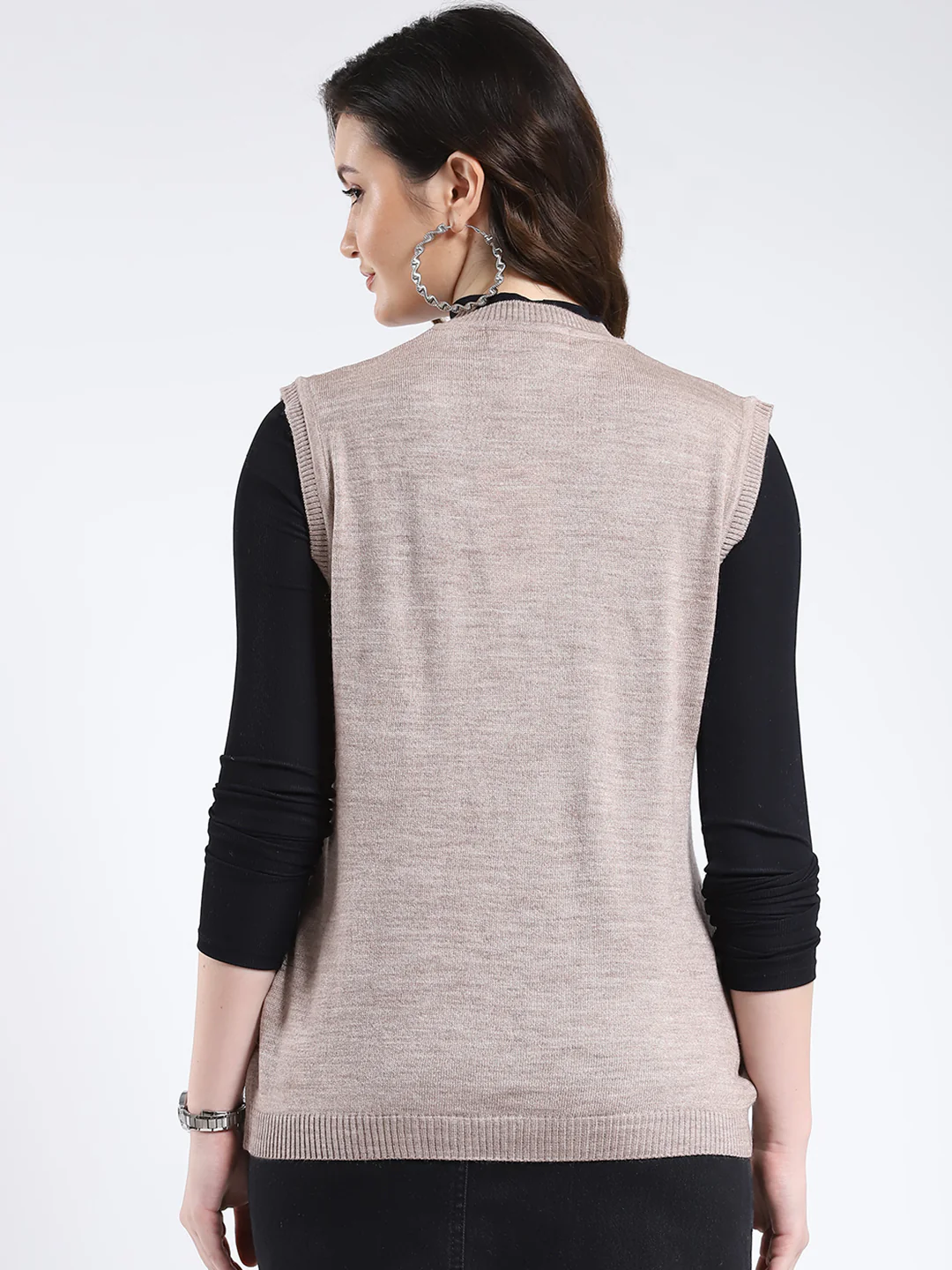 Women Beige Solid V Neck Sleeveless Cardigan - Image 5