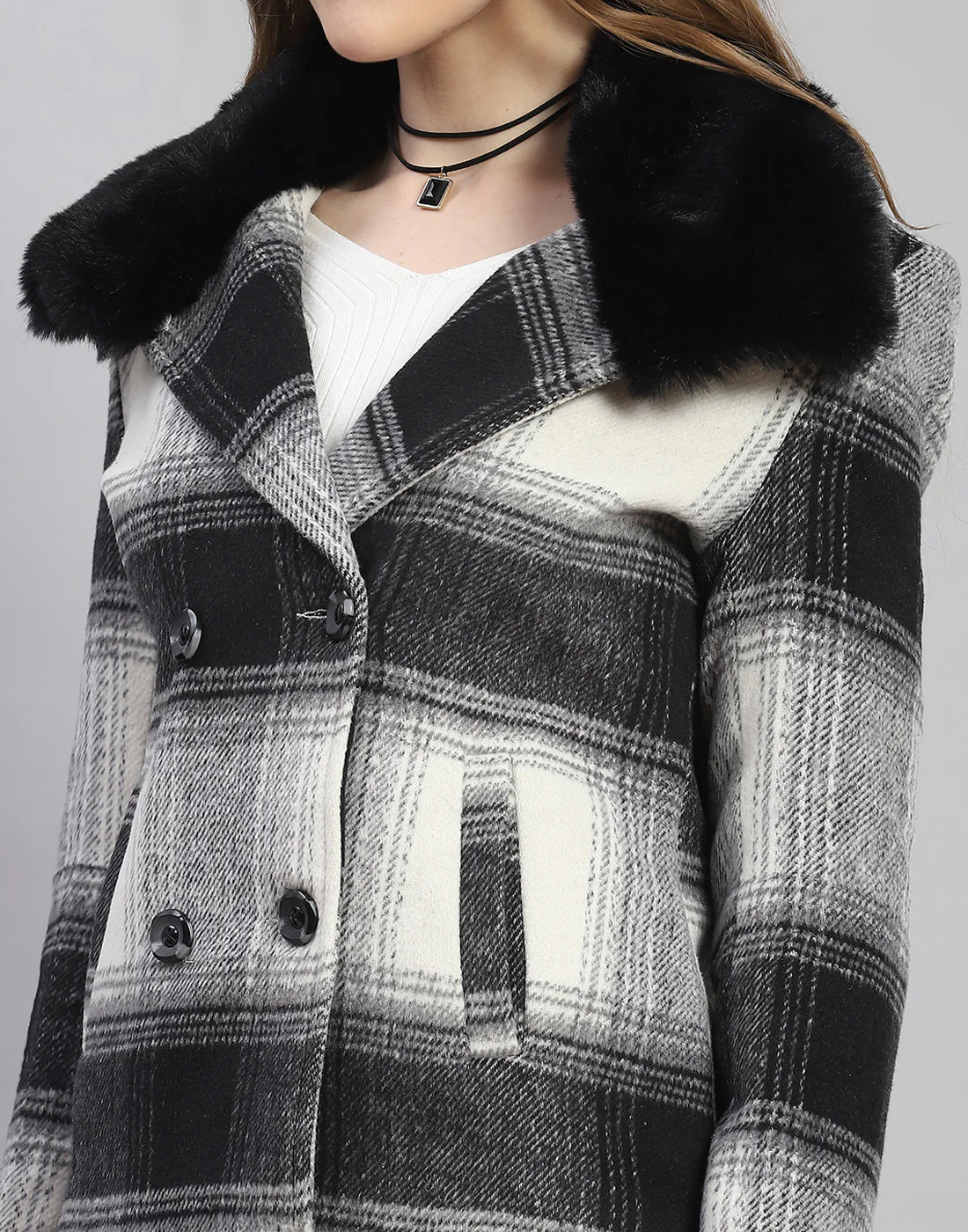 Women Black Check Collar Full Sleeve Coat - Image 7