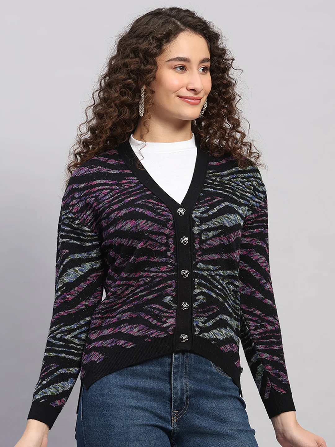 Women Black Jaquard V Neck Full Sleeve Cardigan - Image 4