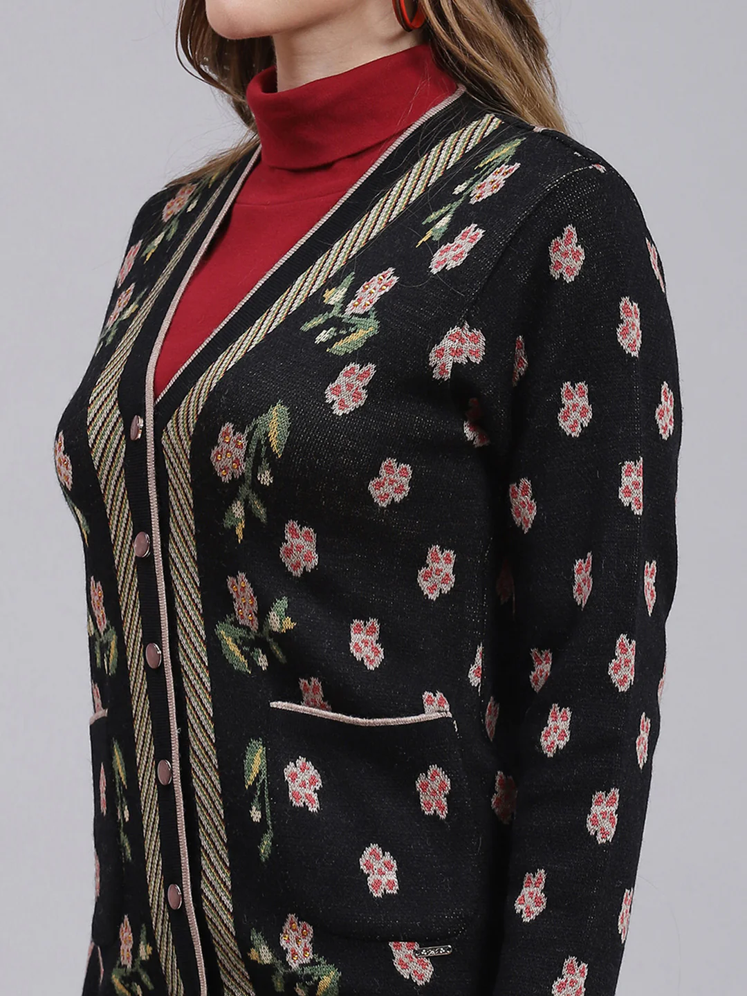 Women Black Jaquard Wool blend Cardigan - Image 6