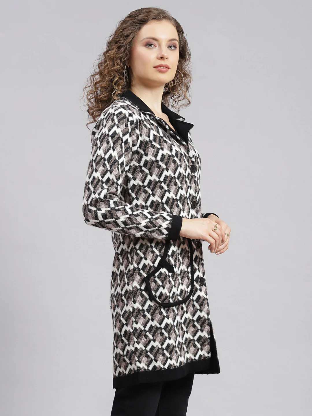 Women Black Jaquard Wool blend Knitted Coat - Image 2
