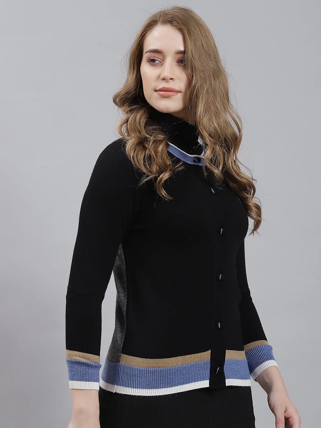 Women Black Plain Cardigan - Image 3