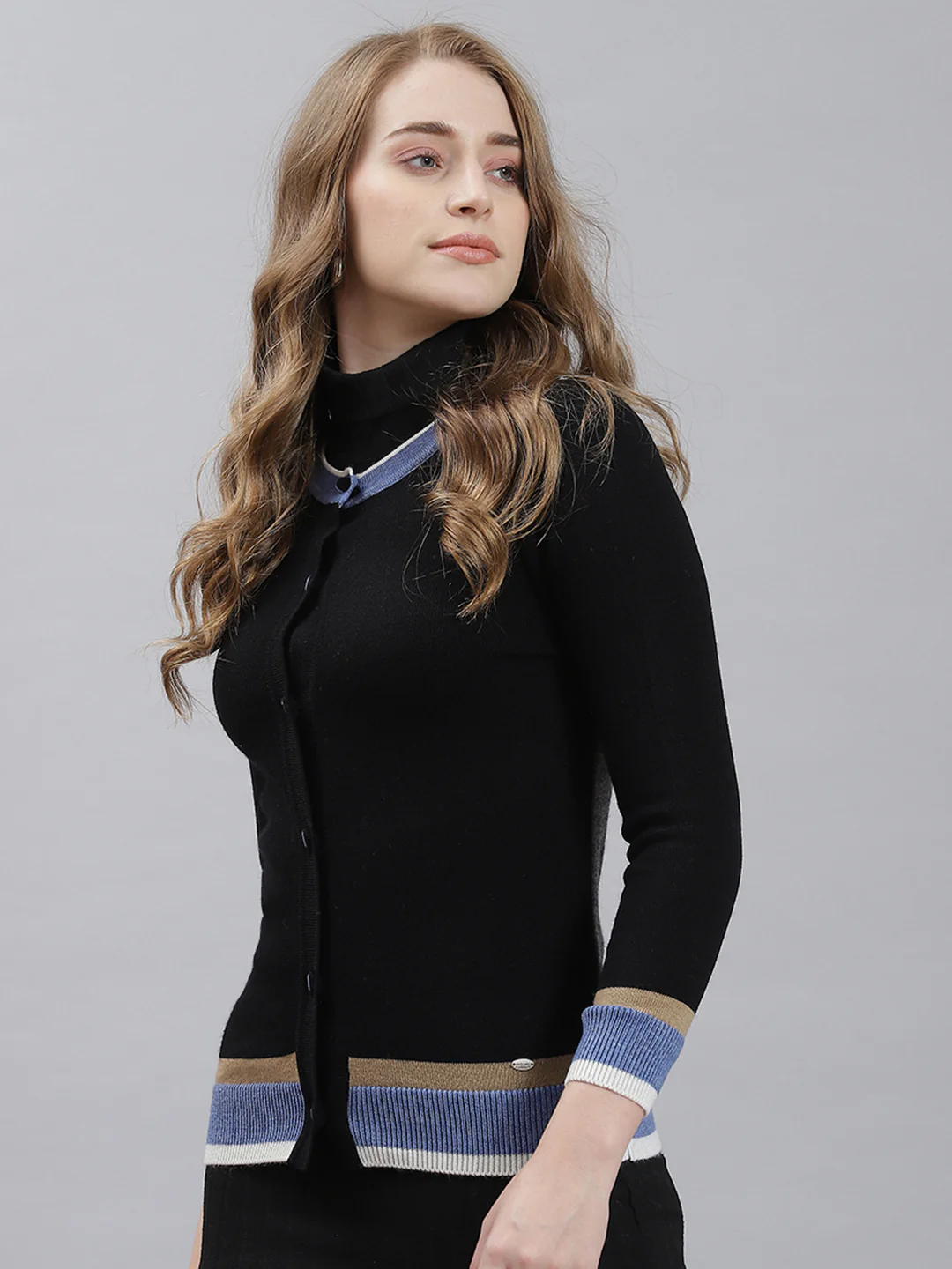 Women Black Plain Cardigan - Image 4
