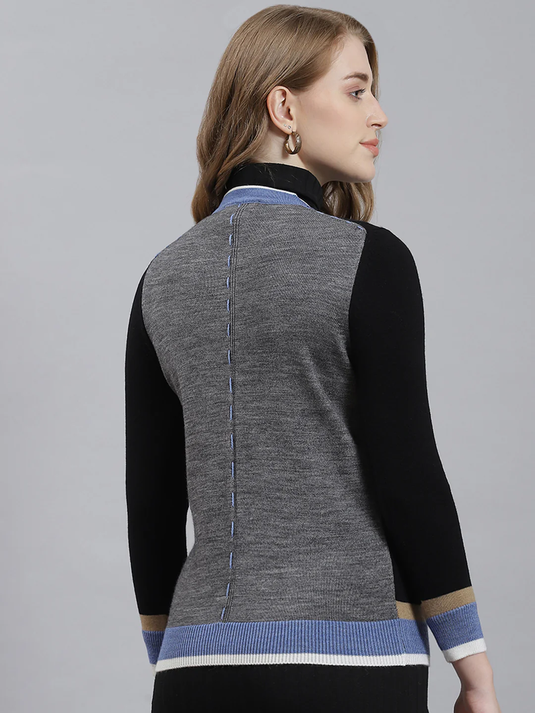 Women Black Plain Cardigan - Image 5