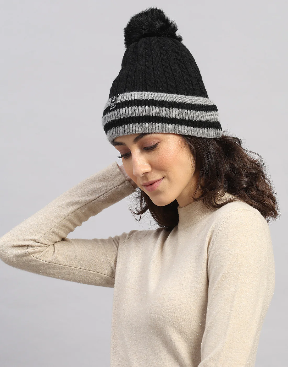 Women Black Printed Blend Wool Cap - Image 2