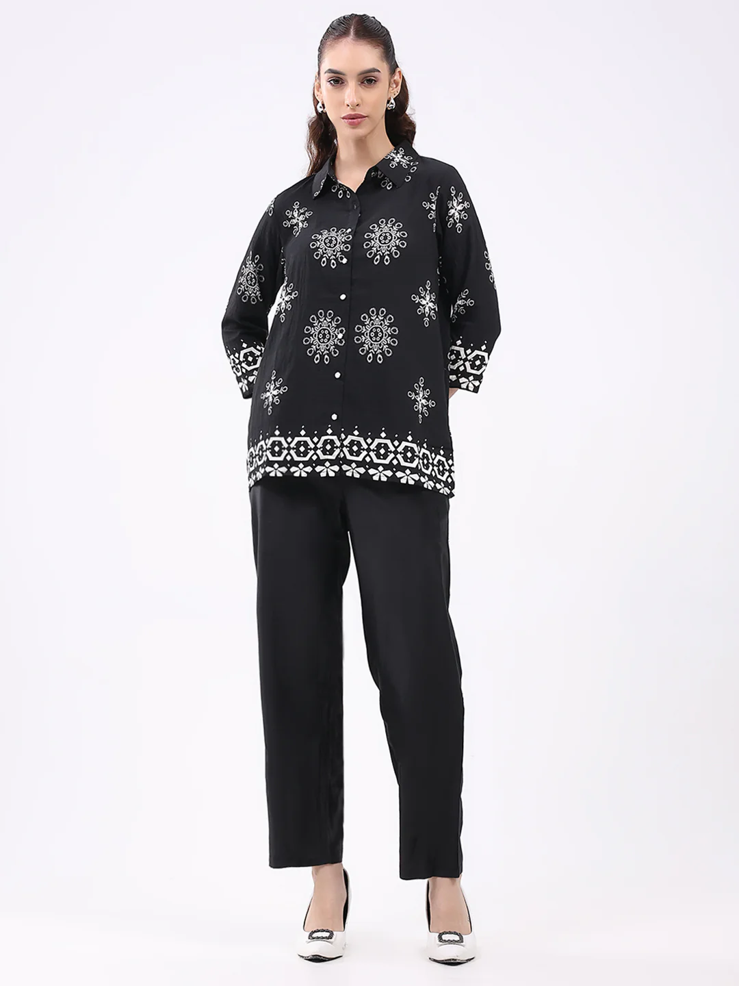 Women Black Printed Collar 3/4th Sleeve Cords Set - Image 3