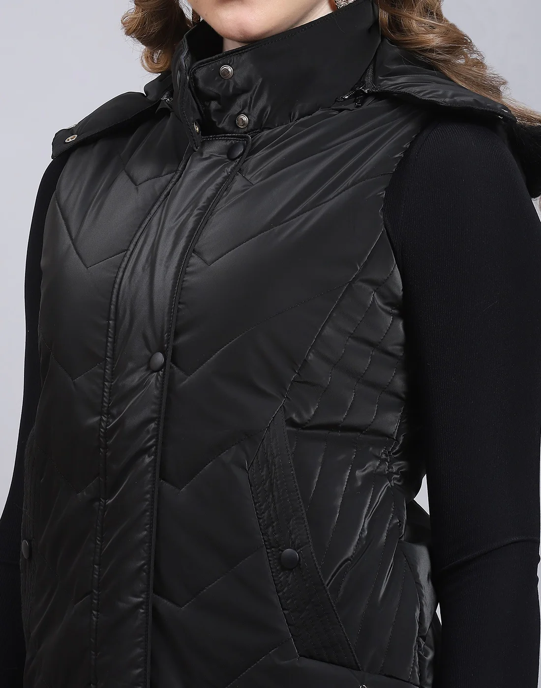 Women Black Printed Hooded Sleeveless Jacket - Image 9