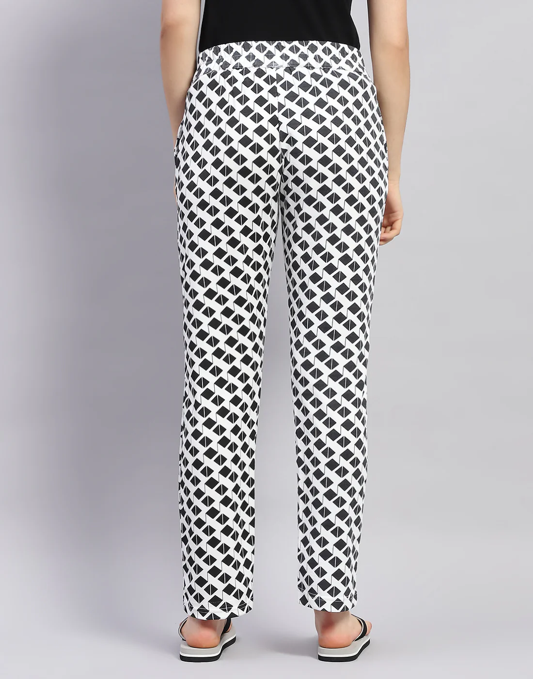Women Black Printed Regular Fit Lower - Image 5