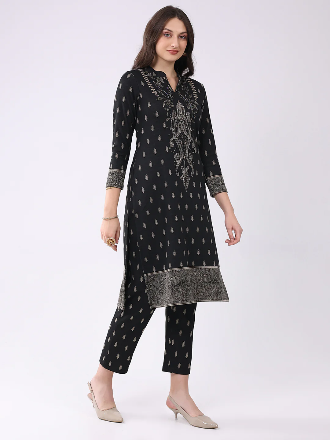 Women Black Printed Round Neck Full Sleeve Kurti Set for Winter - Image 4