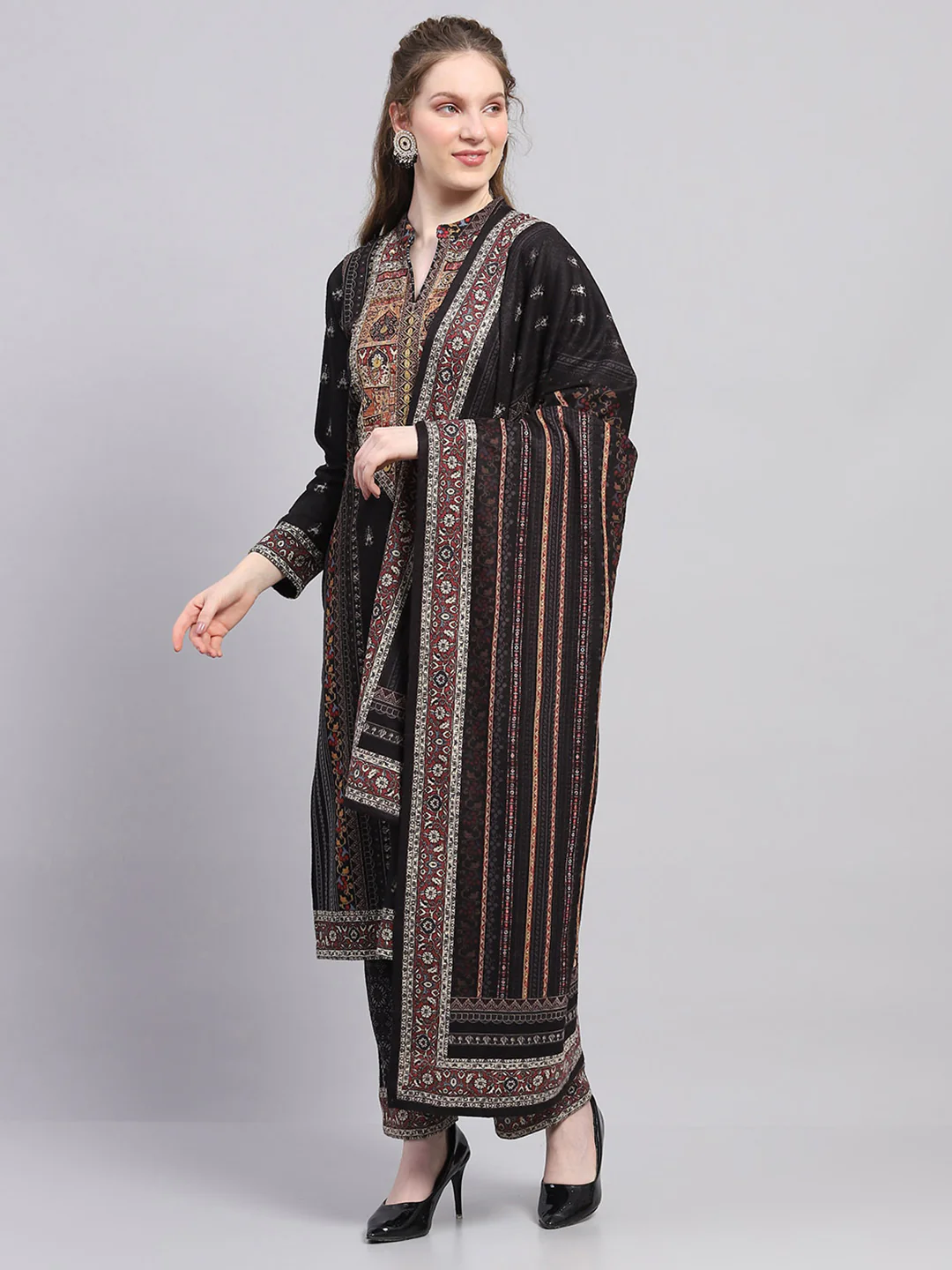 Women Black Printed Round Neck Full Sleeve Kurti Set with Stole - Image 3