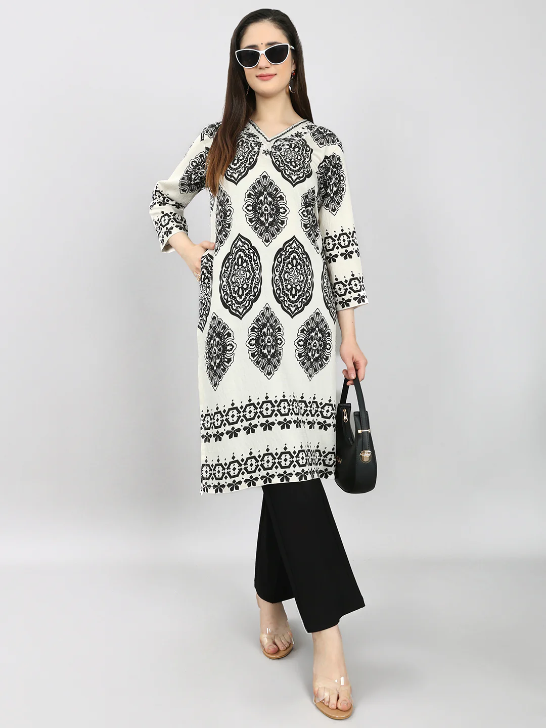 Women Black Printed V Neck 3/4th Sleeve Kurti - Image 6