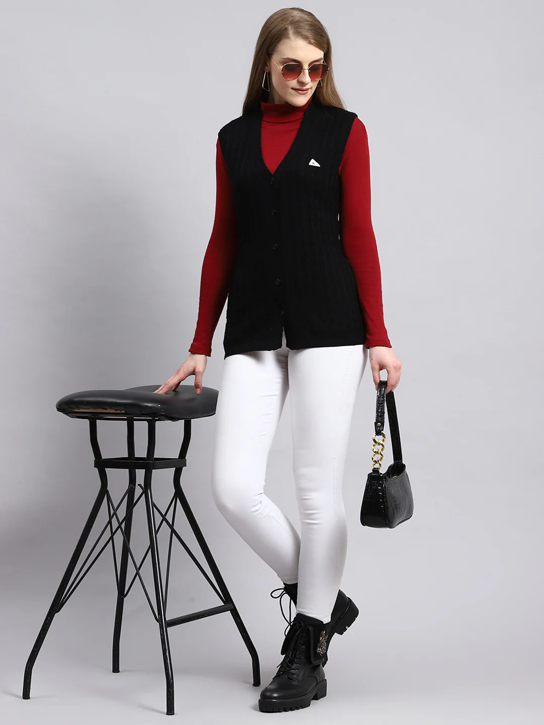 Women Black Self Cardigan - Image 5