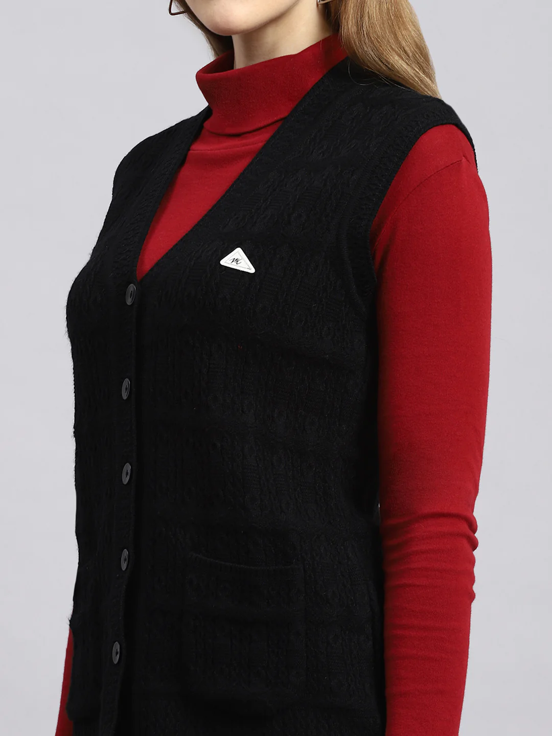 Women Black Self Cardigan - Image 6