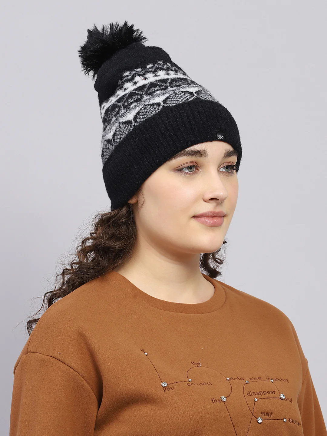 Women Black Self Design Cap - Image 4
