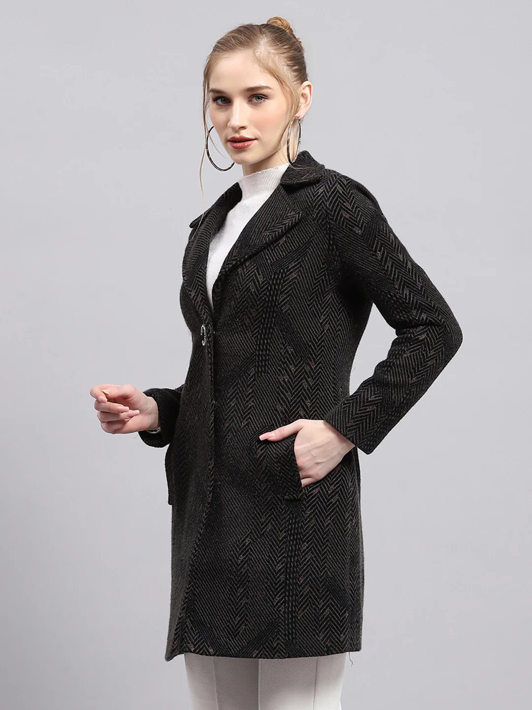 Women Black Self Design Collar Full Sleeve Coat - Image 3