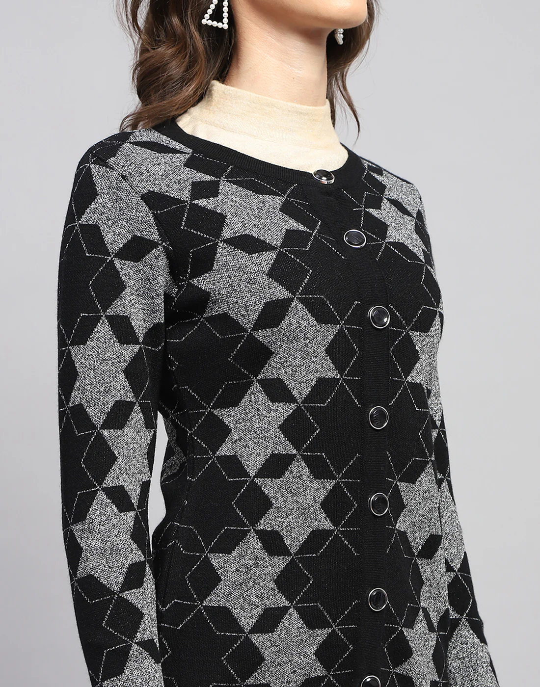 Women Black Self Design Round Neck Full Sleeve Cardigan - Image 6