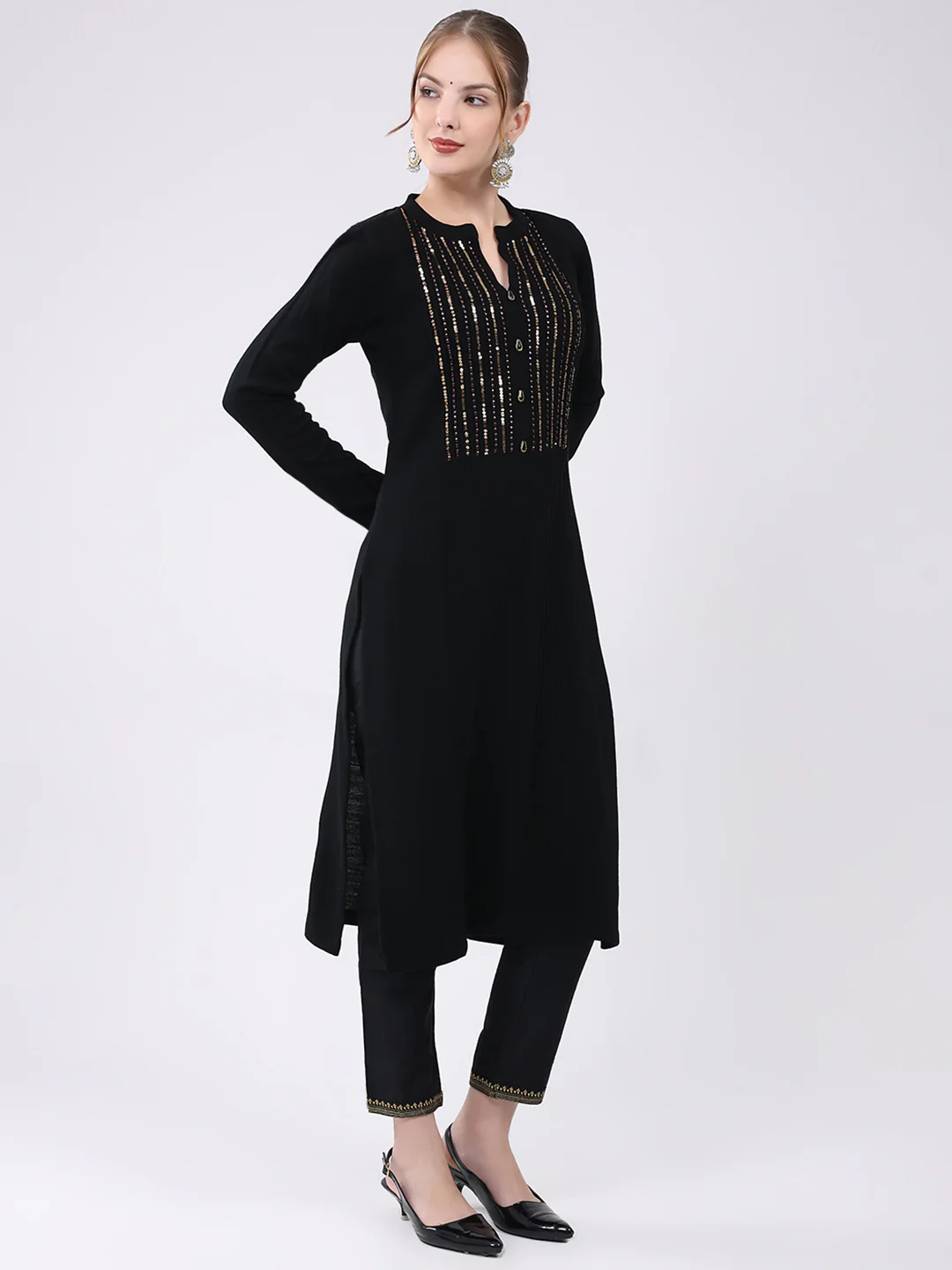 Women Black Self Design Round Neck Full Sleeve Winter Kurti - Image 4