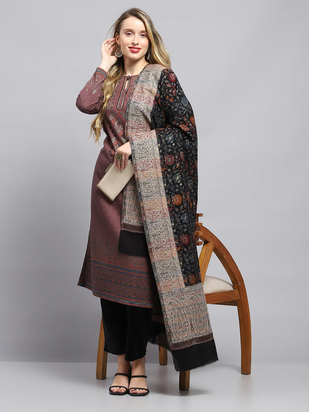 Women Black Self Design Shawl - Image 5