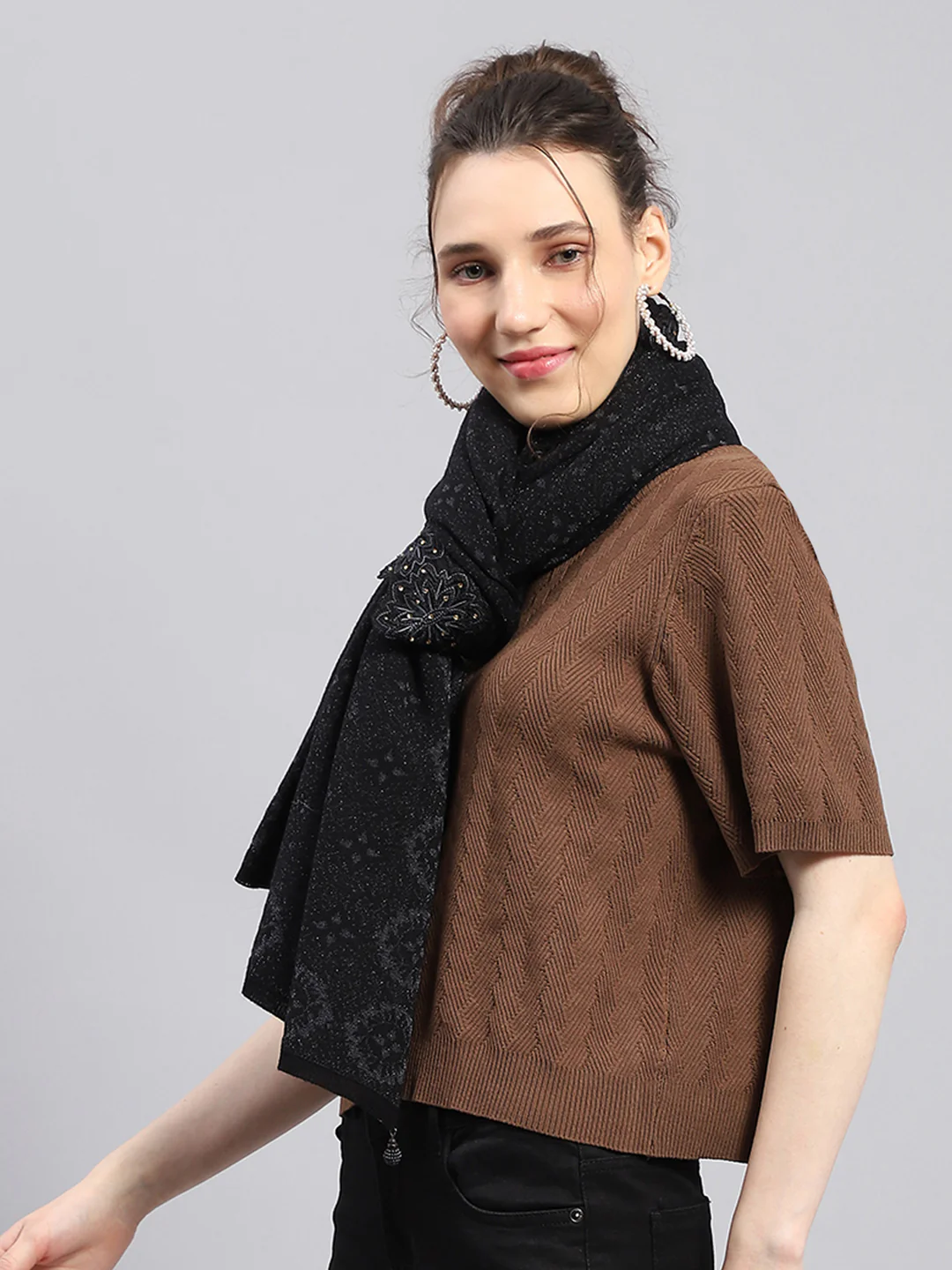 Women Black Self Design Stole - Image 4