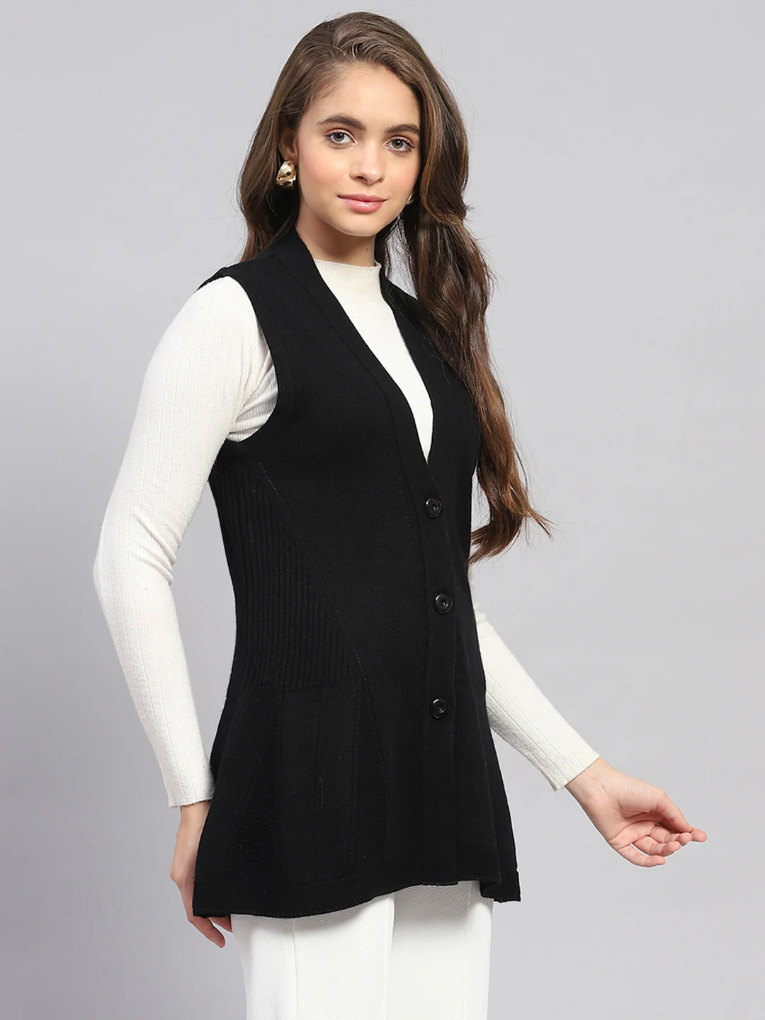 Women Black Self Design V Neck Sleeveless Cardigan - Image 3