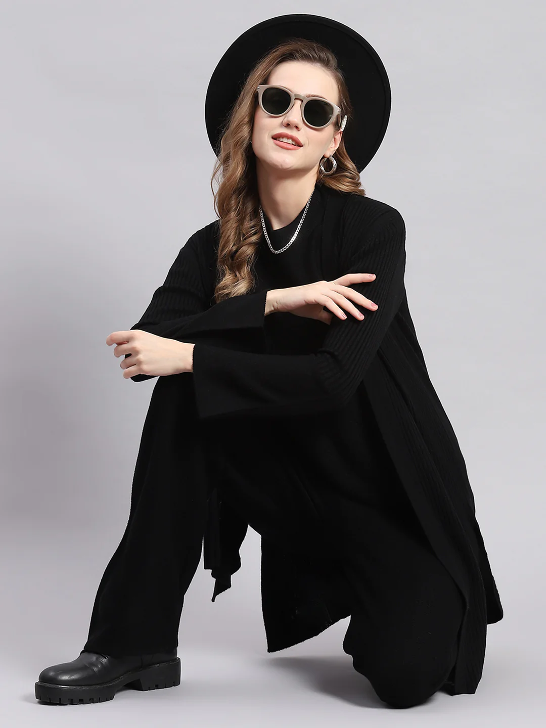 Women Black Self Design Round Neck Full Sleeve Cords Set - Image 6