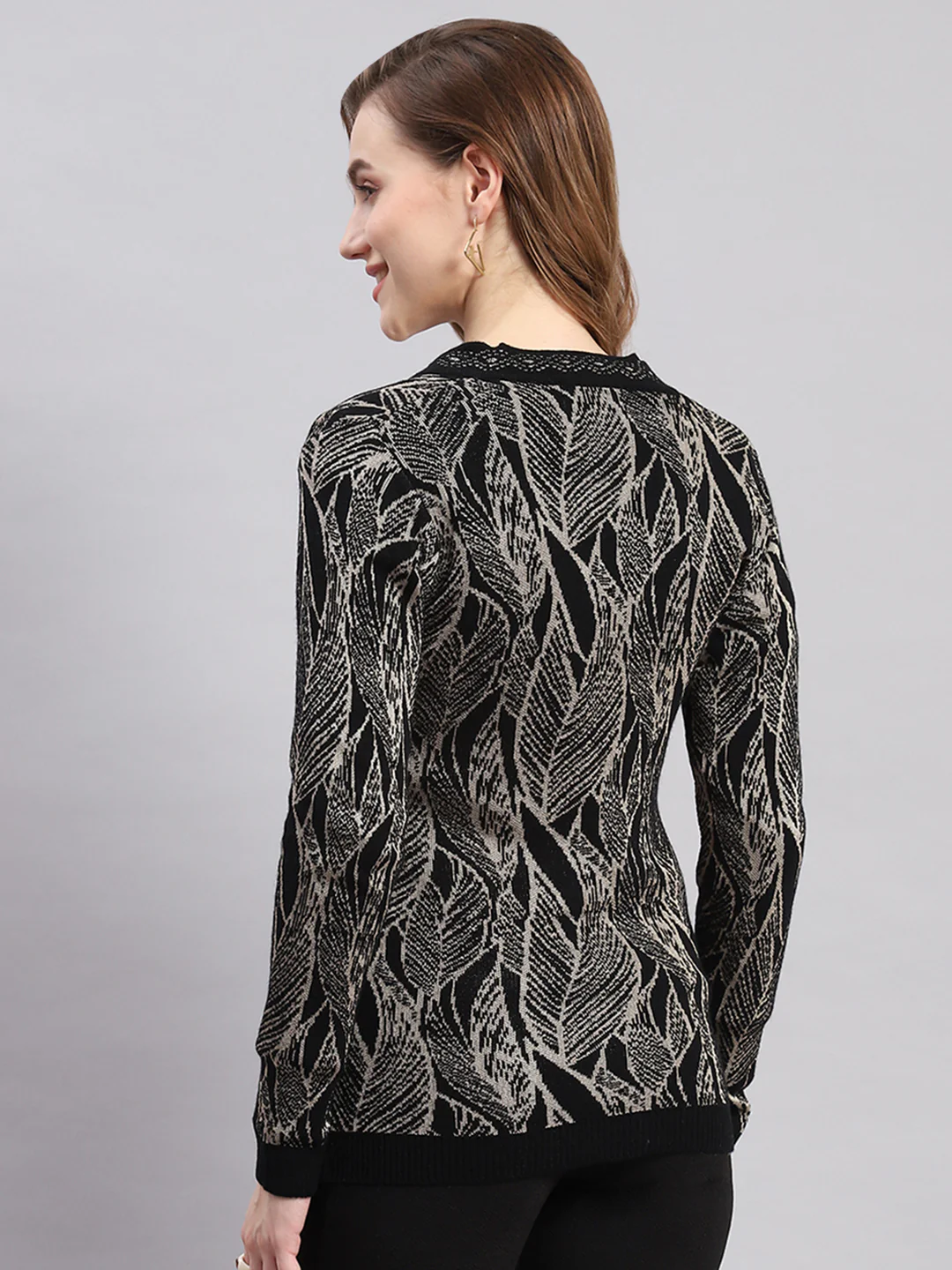 Women Black Self Design V Neck Full Sleeve Cardigans - Image 5