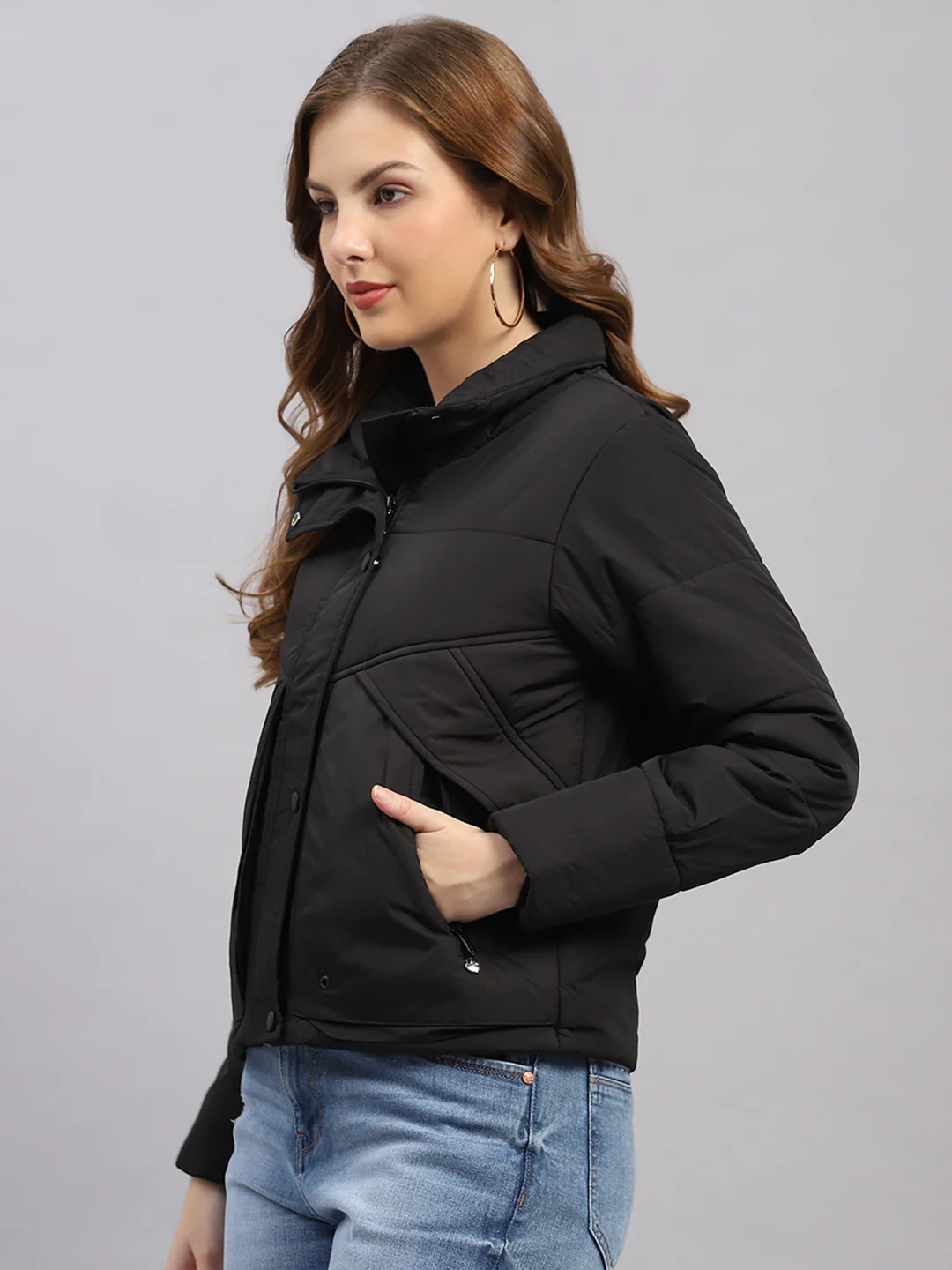 Women Black Solid Collar Full Sleeve Jacket - Image 3