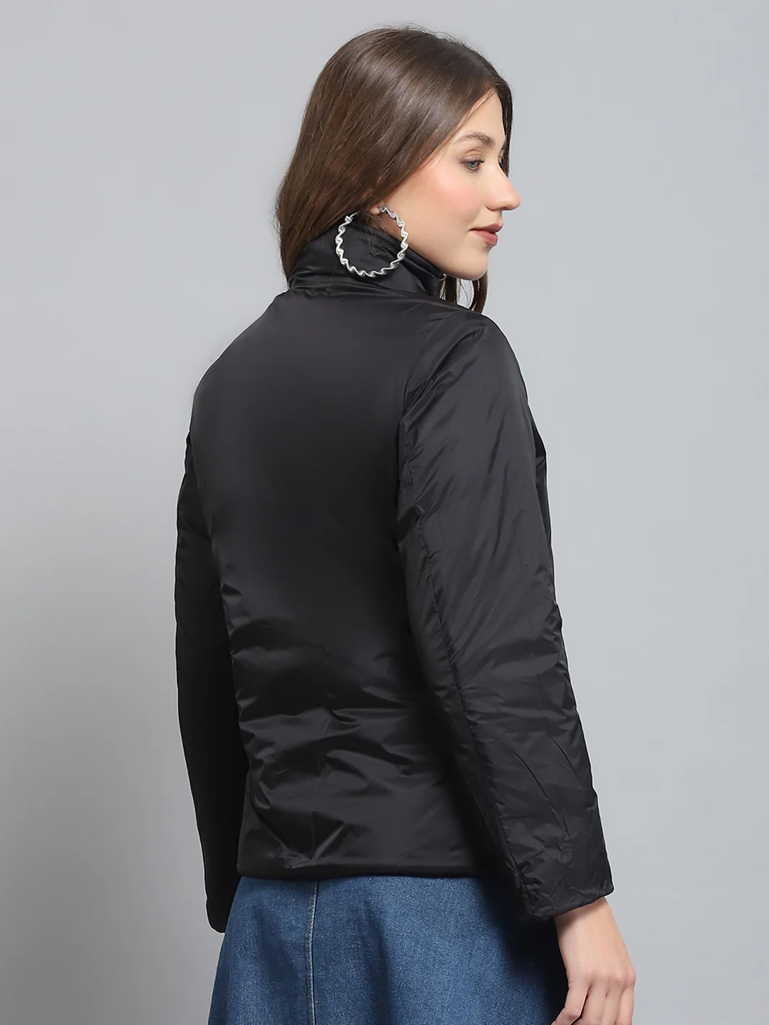Women Black Solid Collar Full Sleeve Reversible Jacket - Image 8