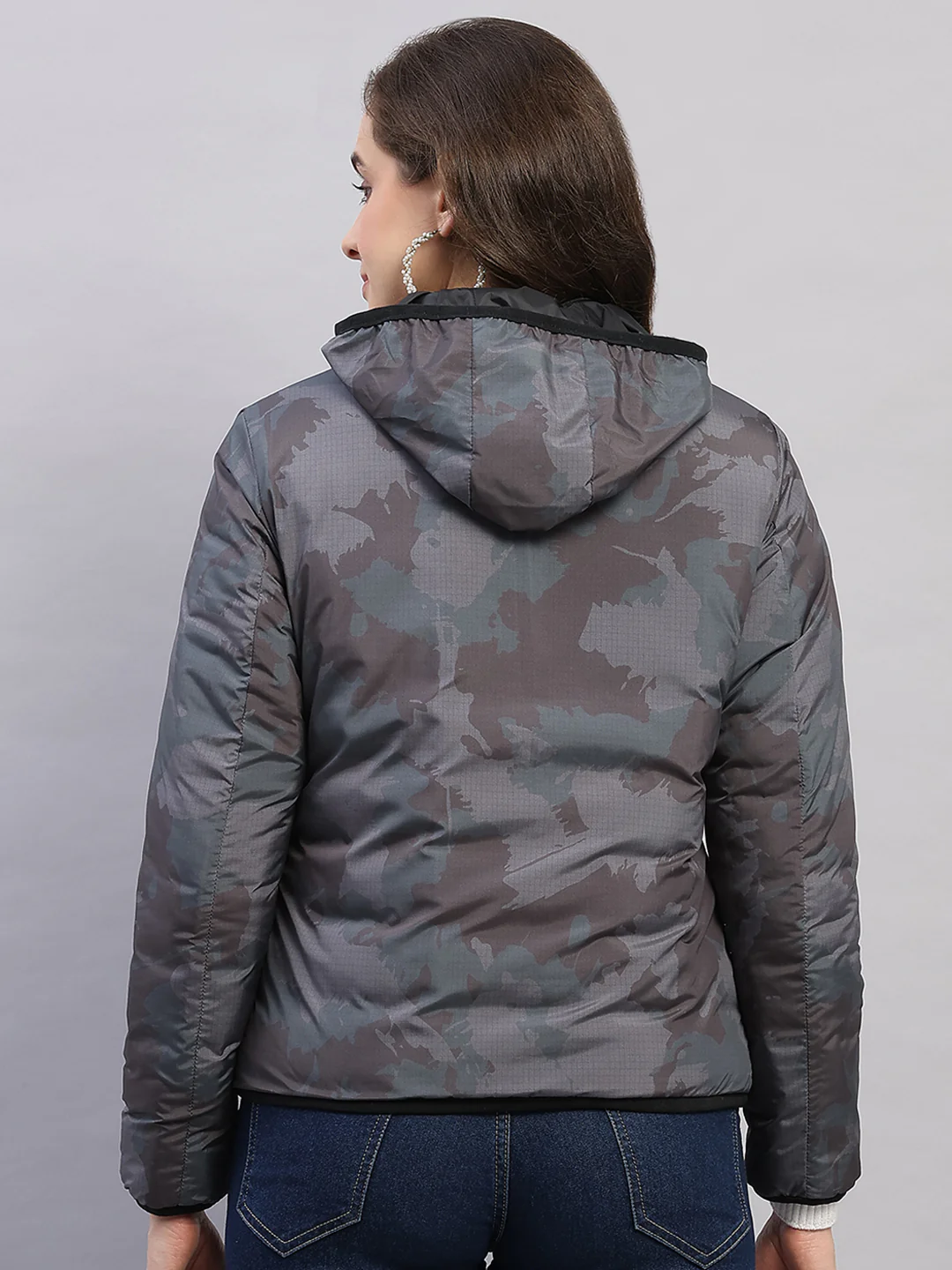Women Black Solid Collar Full Sleeve Reversible Jacket - Image 8