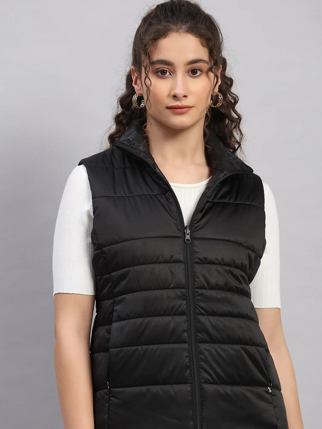 Women Black Solid Collar Sleeveless Jacket - Image 10