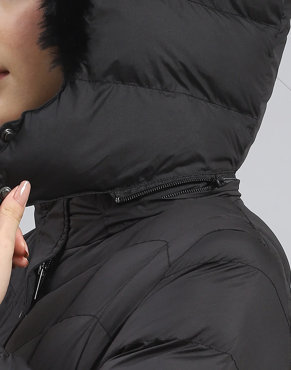 Women Black Solid Hooded Full Sleeve Jacket - Image 7
