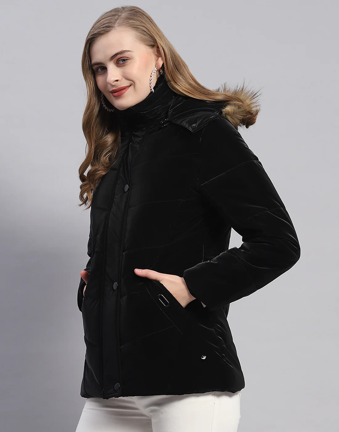 Women Black Solid Hooded Full Sleeve Jacket - Image 3