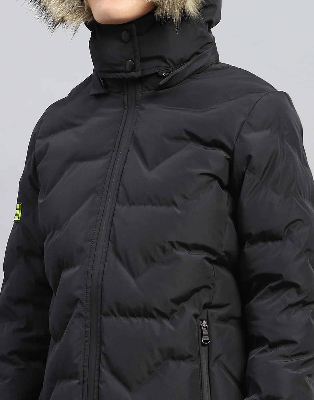 Rock.it Women Black Solid Hooded Full Sleeve Heating Jacket - Image 8