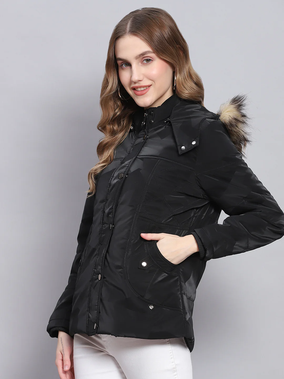 Women Black Solid Hooded Full Sleeve Jackets - Image 3