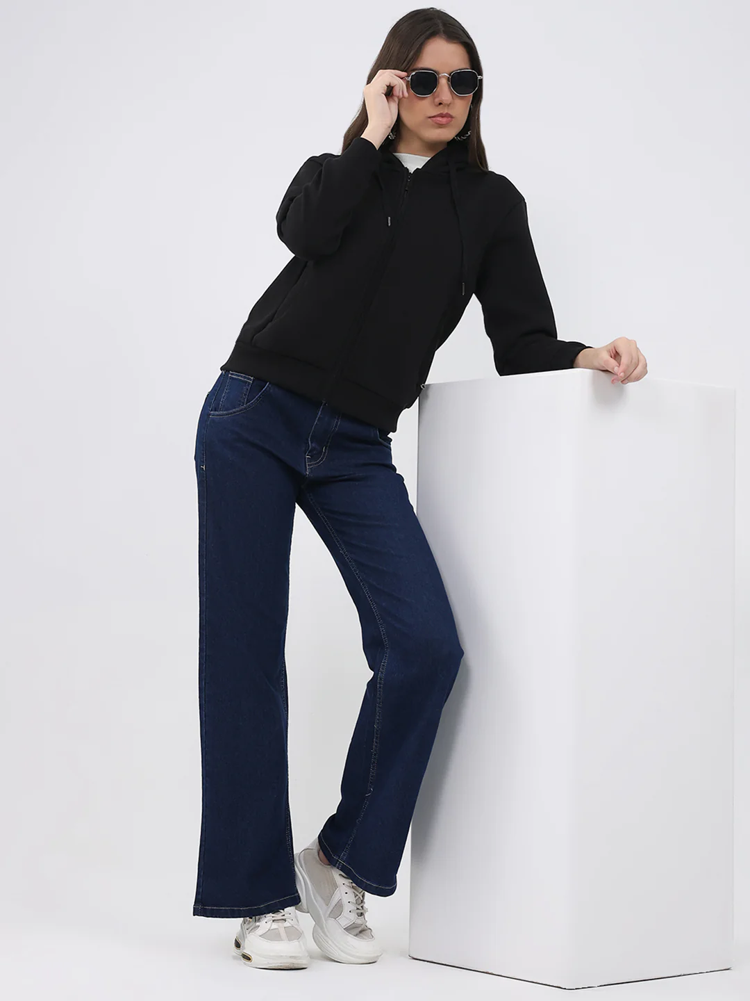 Women Black Solid Hooded Full Sleeve Sweatshirt - Image 2