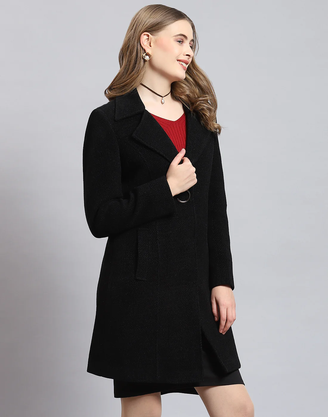Women Black Solid Lapel Collar Full Sleeve Coat - Image 4