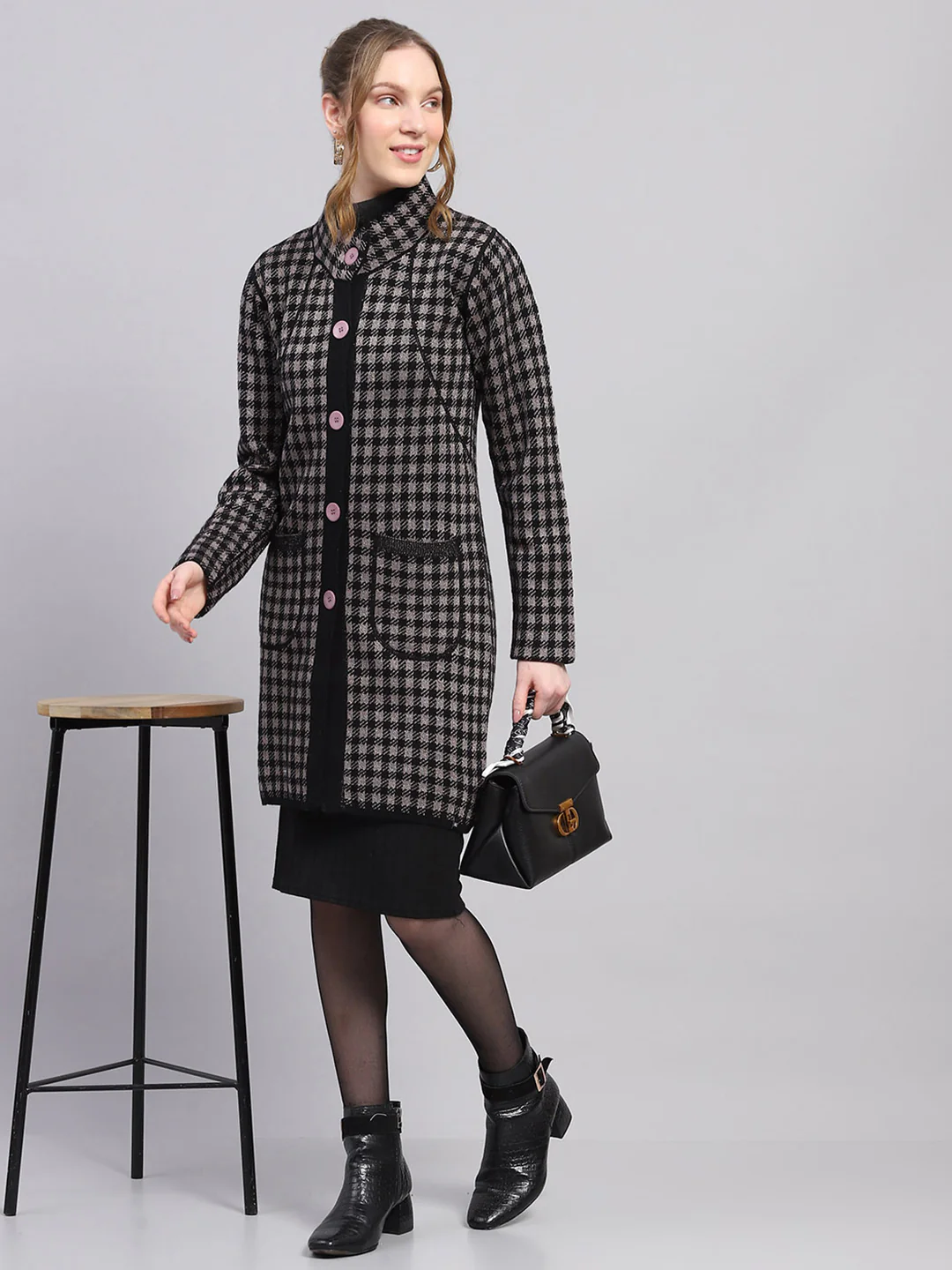 Women Black Solid Mock Neck Full Sleeve Knitted Coat - Image 5