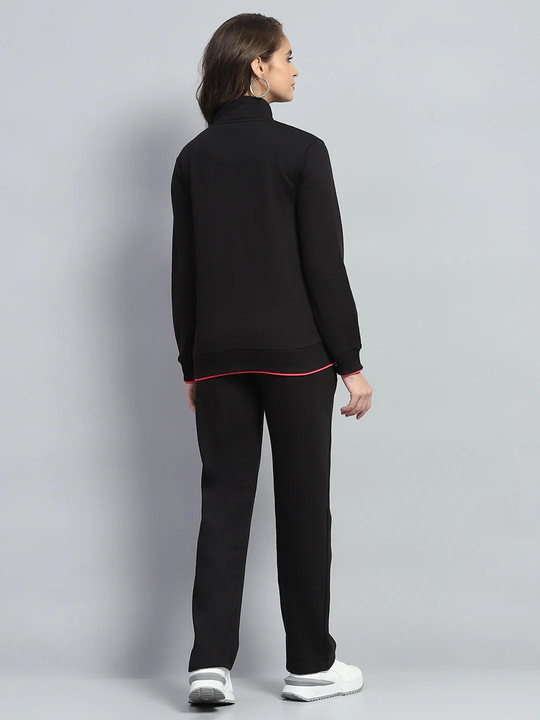Women Black Solid Mock Neck Full Sleeve Winter Tracksuit - Image 5