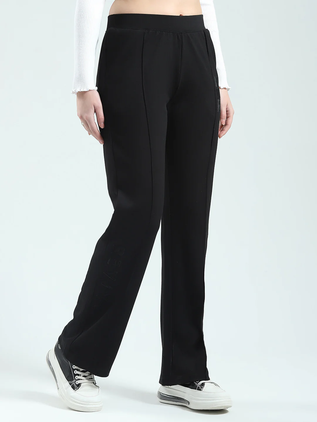 Women Black Solid Regular Fit Lower - Image 4