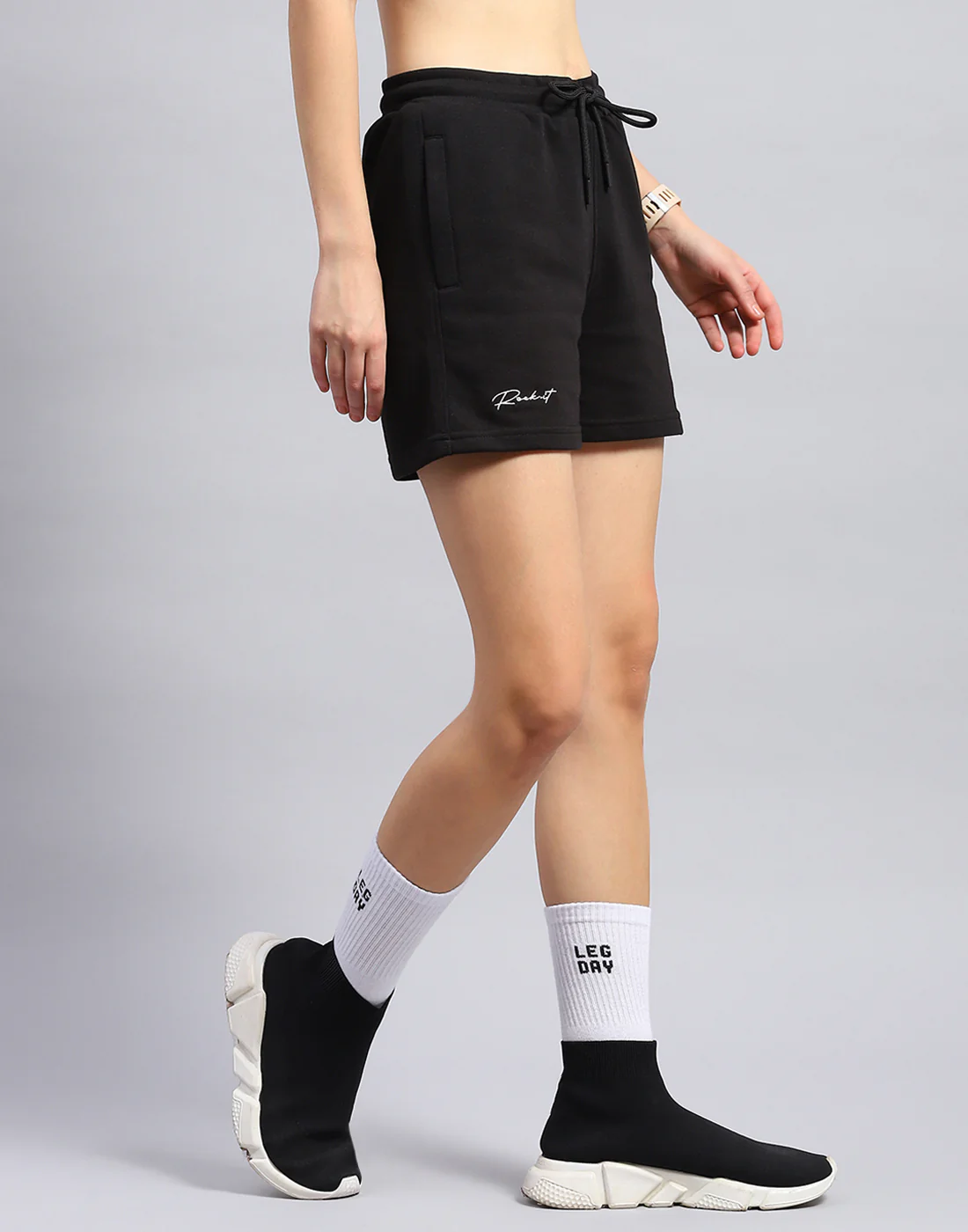 Rock.it Women Black Solid Regular Fit Short - Image 4