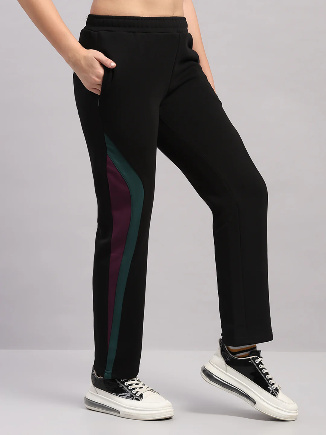 Women Black Solid Regular Fit Winter Lower - Image 4