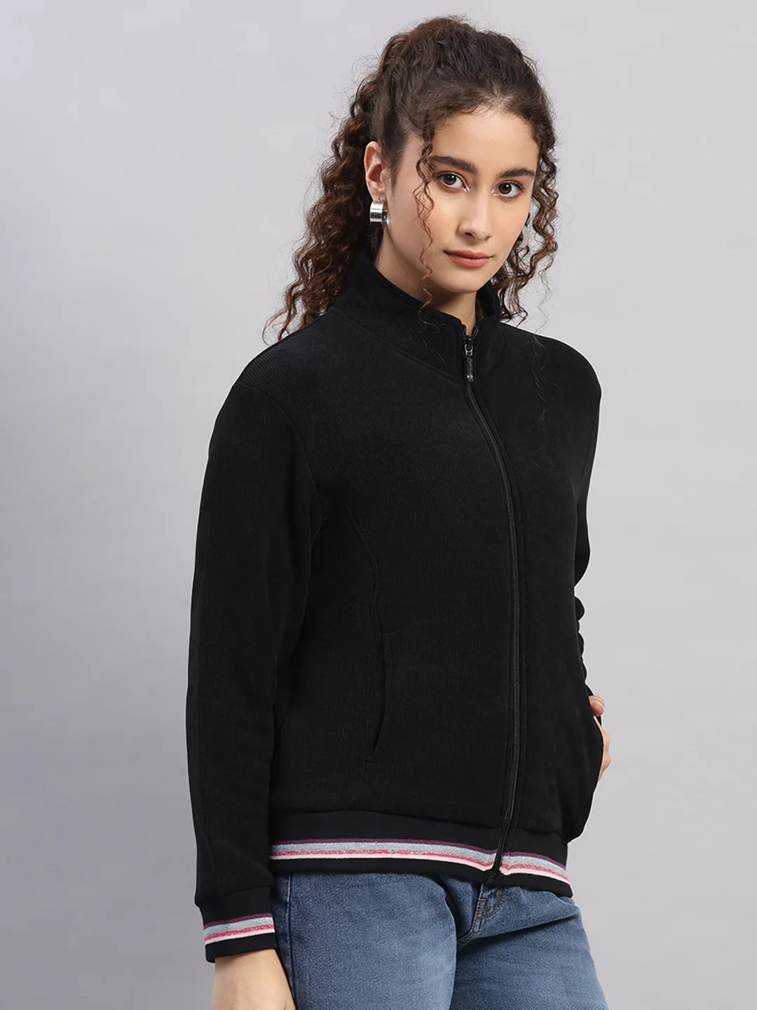 Women Black Solid Round Neck Full Sleeve Sweatshirt - Image 4