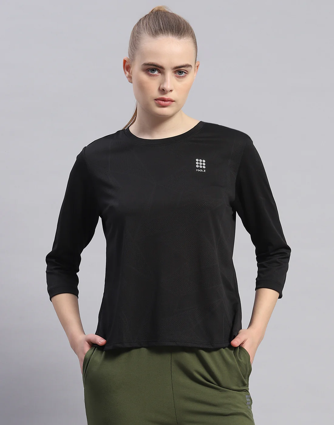 Rock.it Women Black Solid Round Neck Half Sleeve Top - Image 3