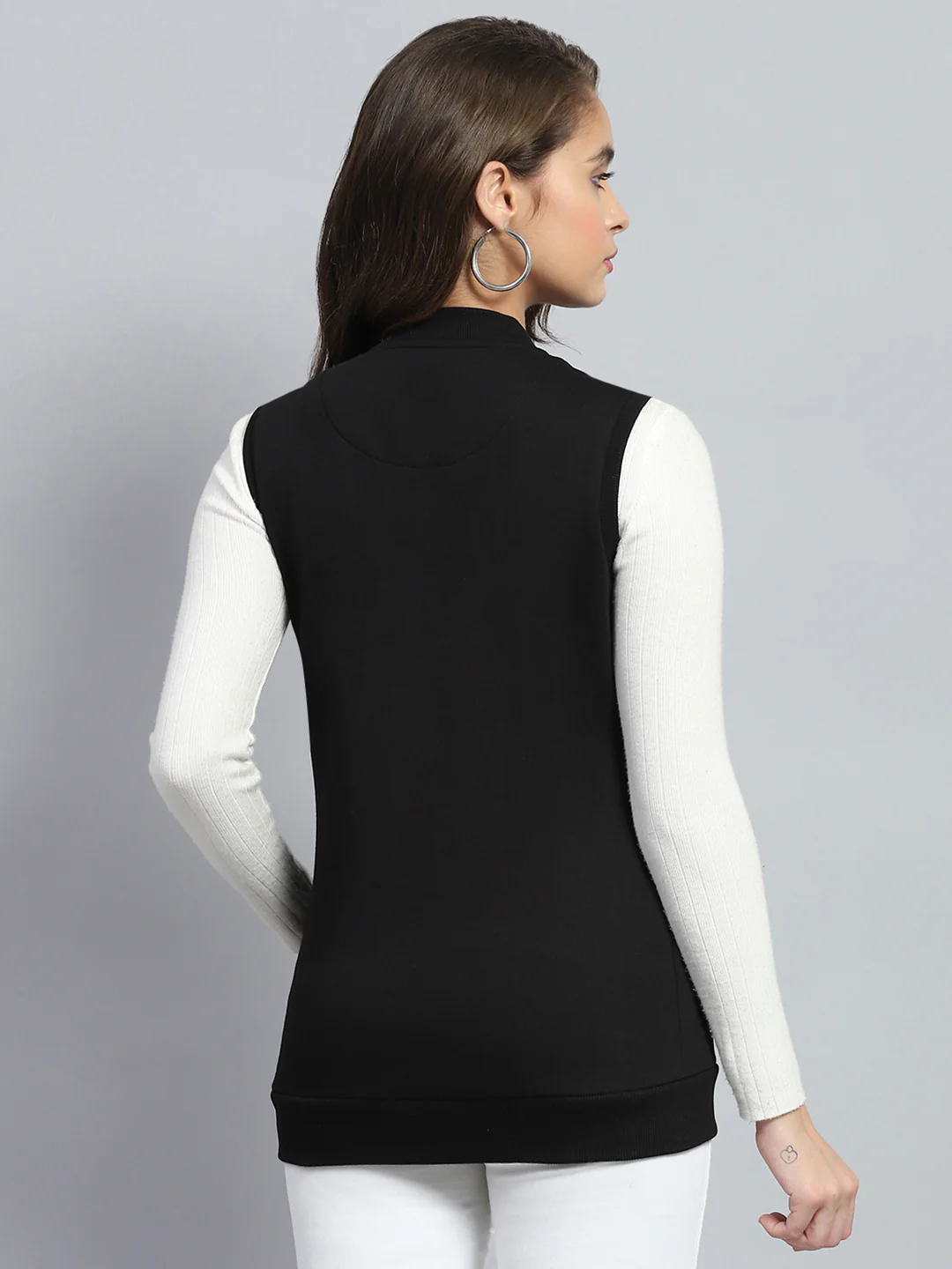 Women Black Solid Round Neck Sleeveless Sweatshirt - Image 5