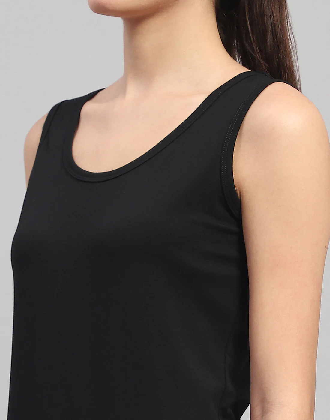 Women Black Solid Round Neck Sleeveless Top - Image 6