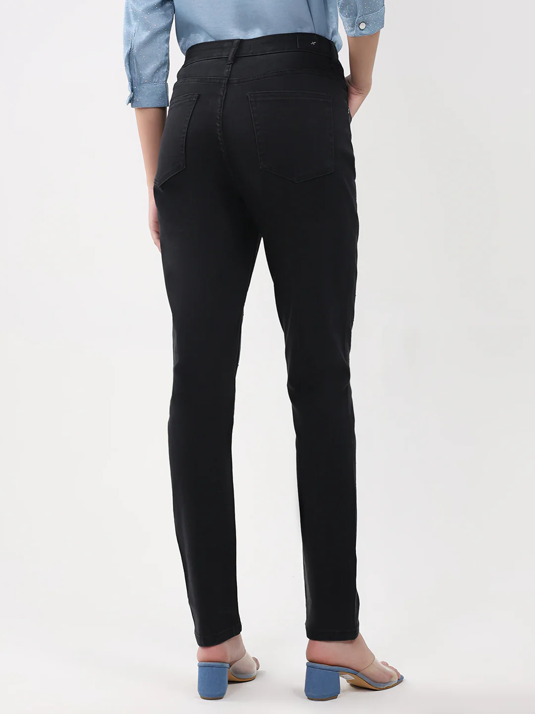 Women Black Solid Slim Fit Denim - Image 5